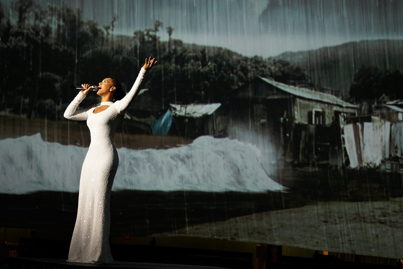 Portfolio Beyonce at the UN Projection Mapping - DWP LIVE